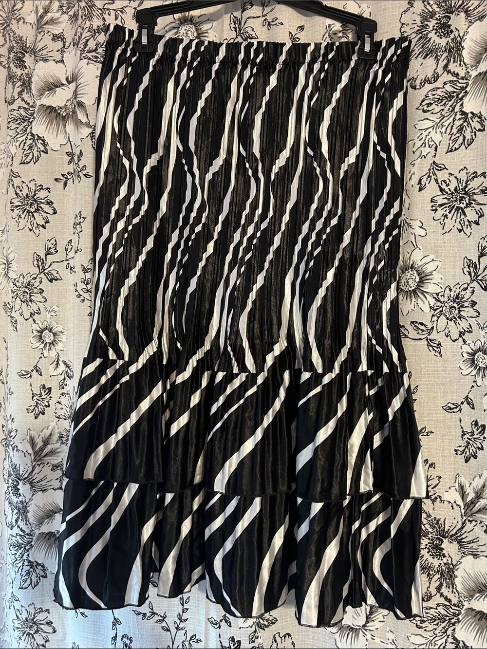 Black & White Pleated Tiered Midi Skirt